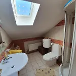 Vikendica House 