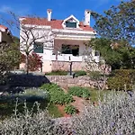 Vikendica House 